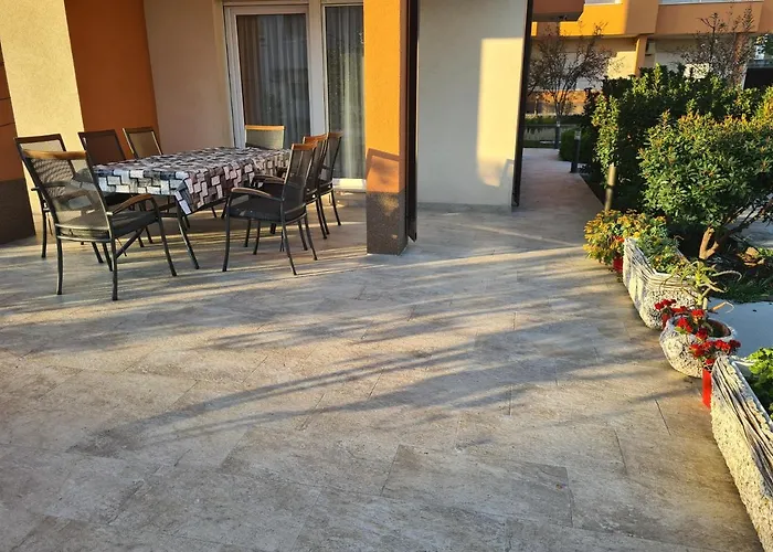 Apartmani Ljubo